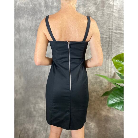 Michael Kors Bodycon Silver Belt Buckle Sexy Little Black Dress Mini Length LBD - Picture 5 of 9